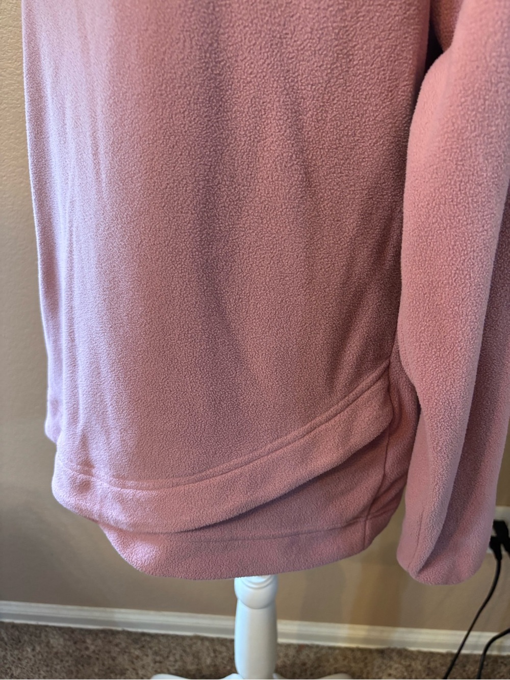 L.L. Bean Fleece Pullover Large 2-Tone Burgundy Trim Cozy Repreve Polyester Soft - Picture 10 of 16